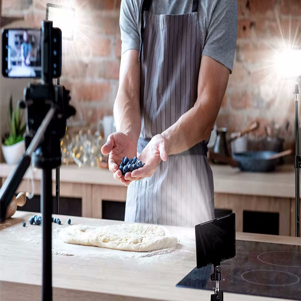 Regavus CreatorBeam™ — LED Video Light Kit